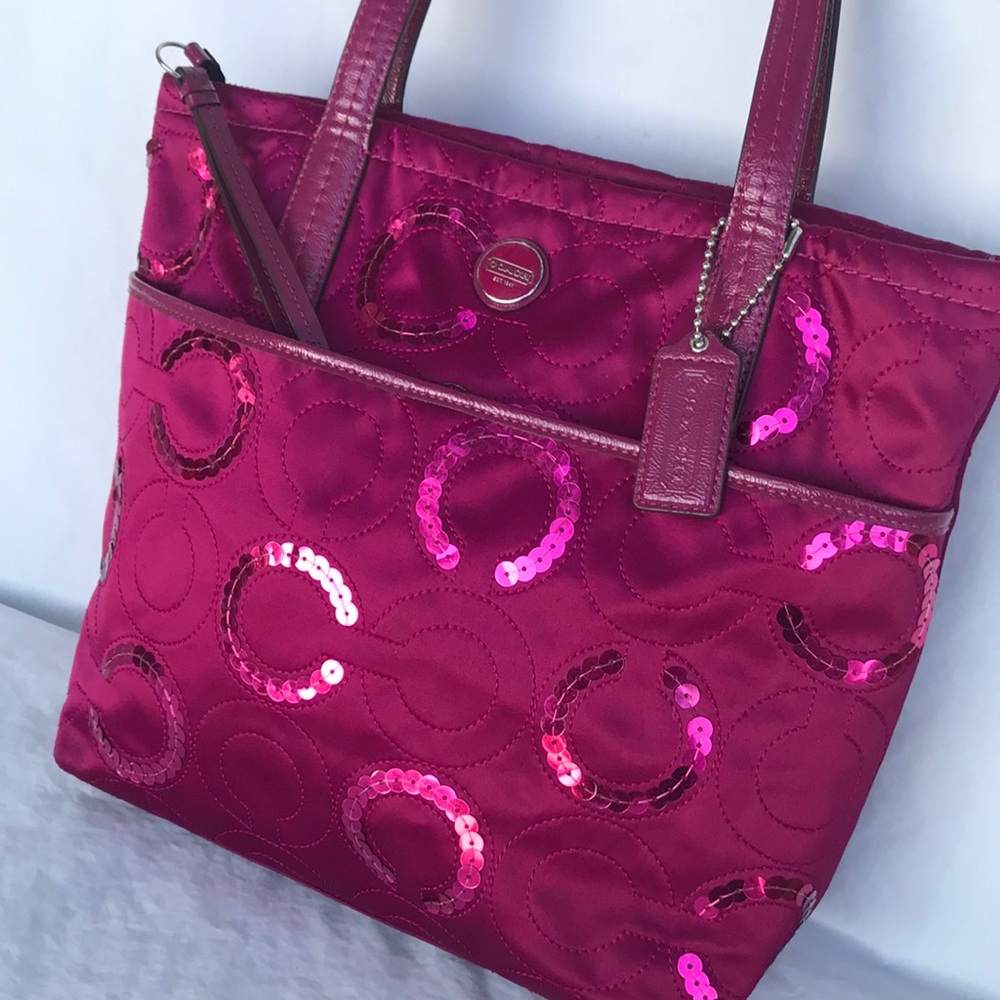 Coach Sequence Shimmering signature pink purse 👜